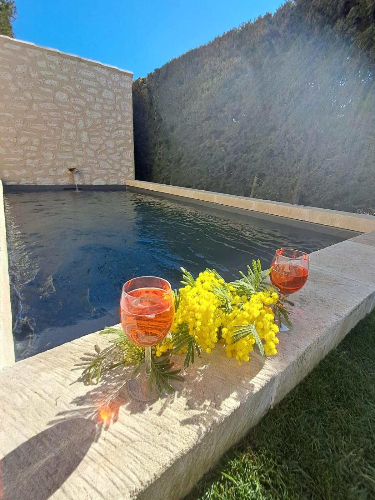 La Maison De Manon, 4-5Personnes, 75M2, Centre Village Avec Piscine Privee Maussane les Alpilles Exterior foto